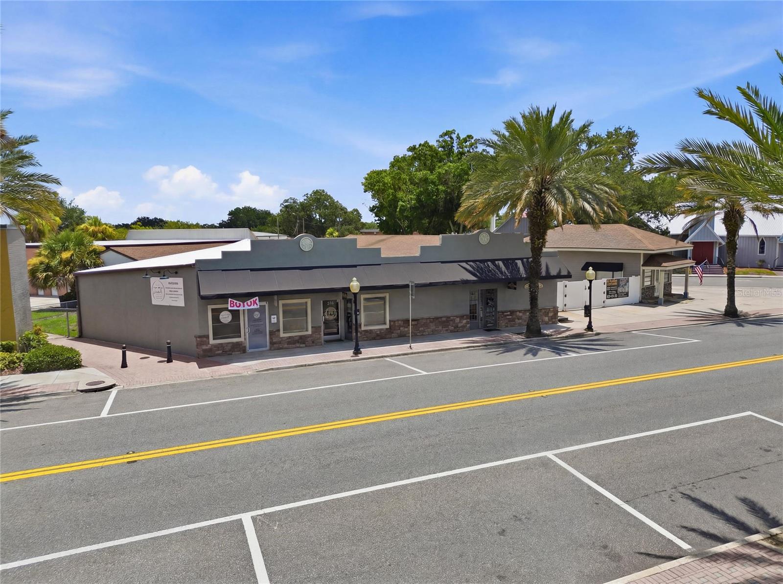 119 Main St