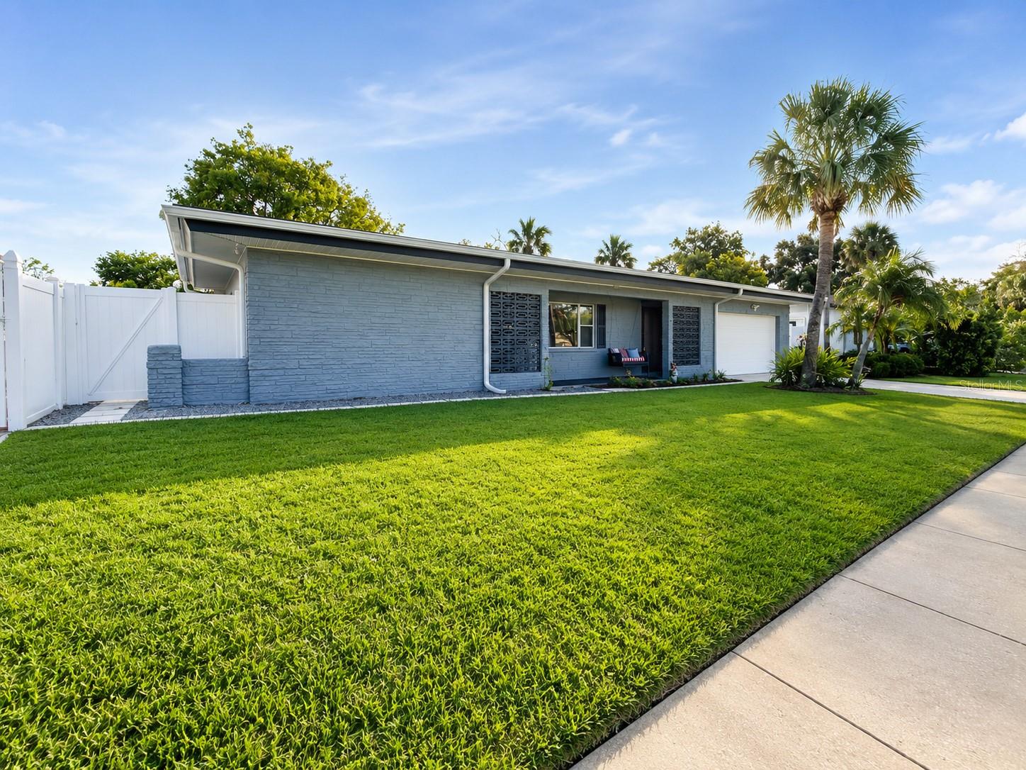6004 Memorial Hwy
