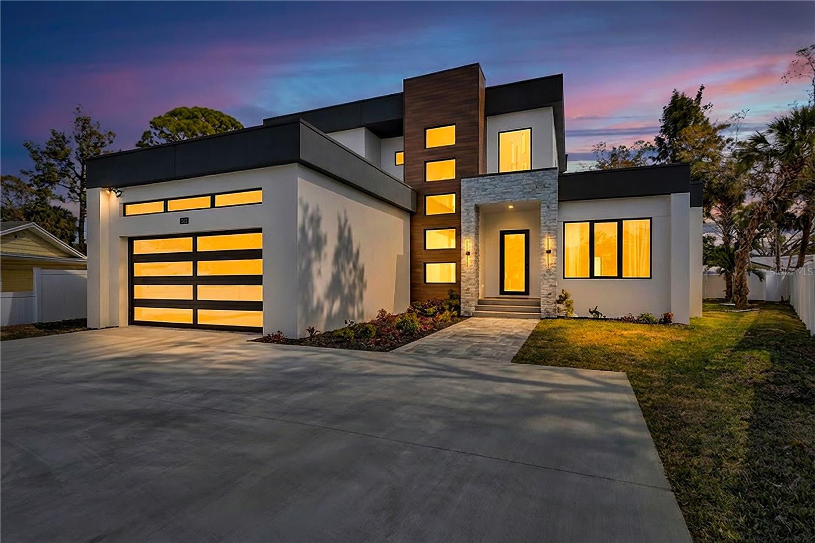 275 Lime Cir