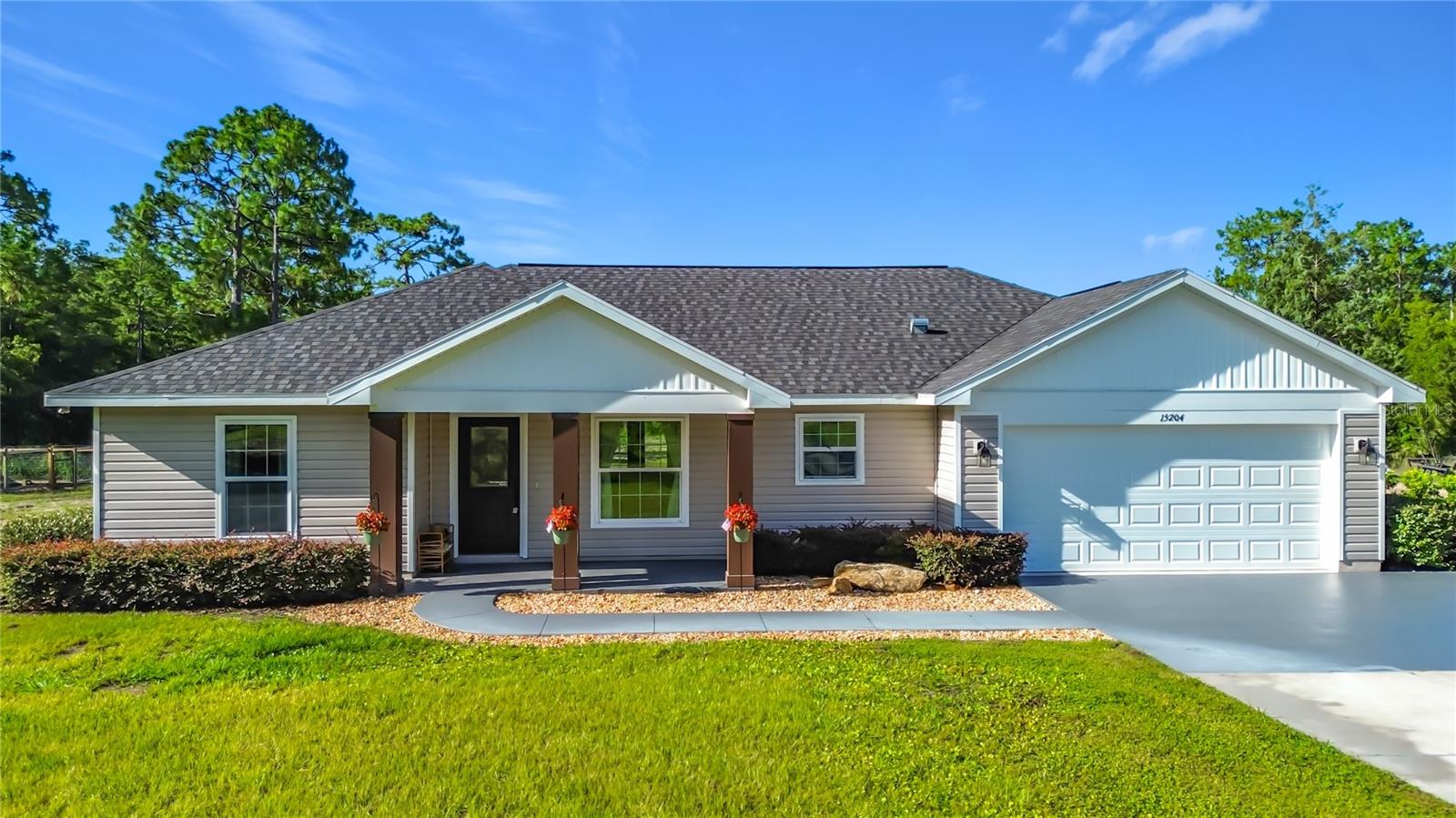 15204 Ganster Dr photo 1
