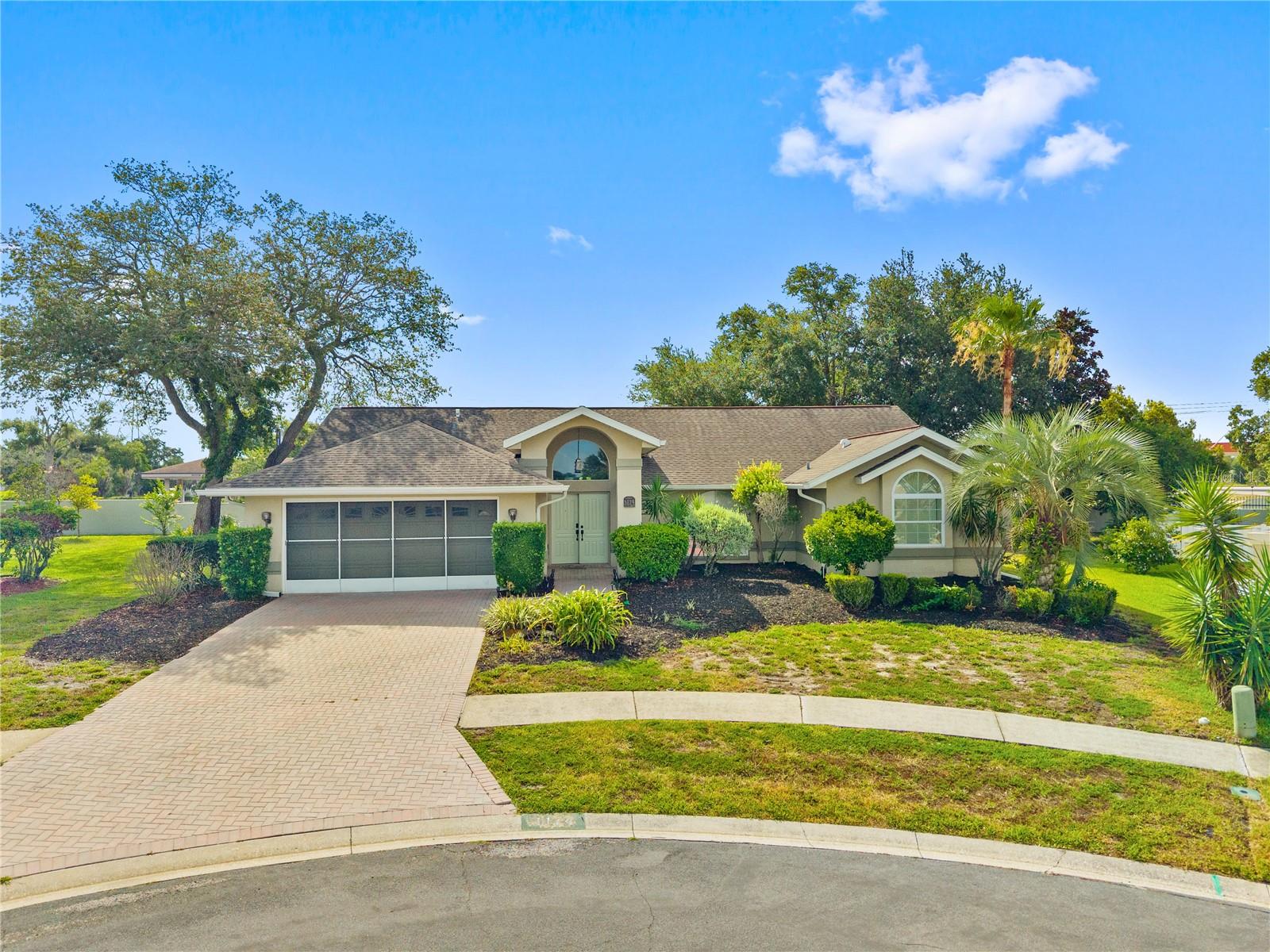 1174 Muscovy Dr photo 1