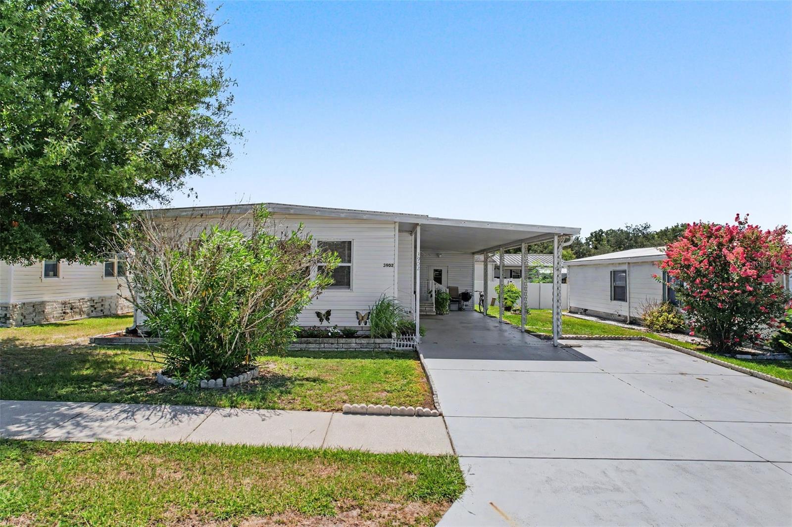 3902 Julie Dr