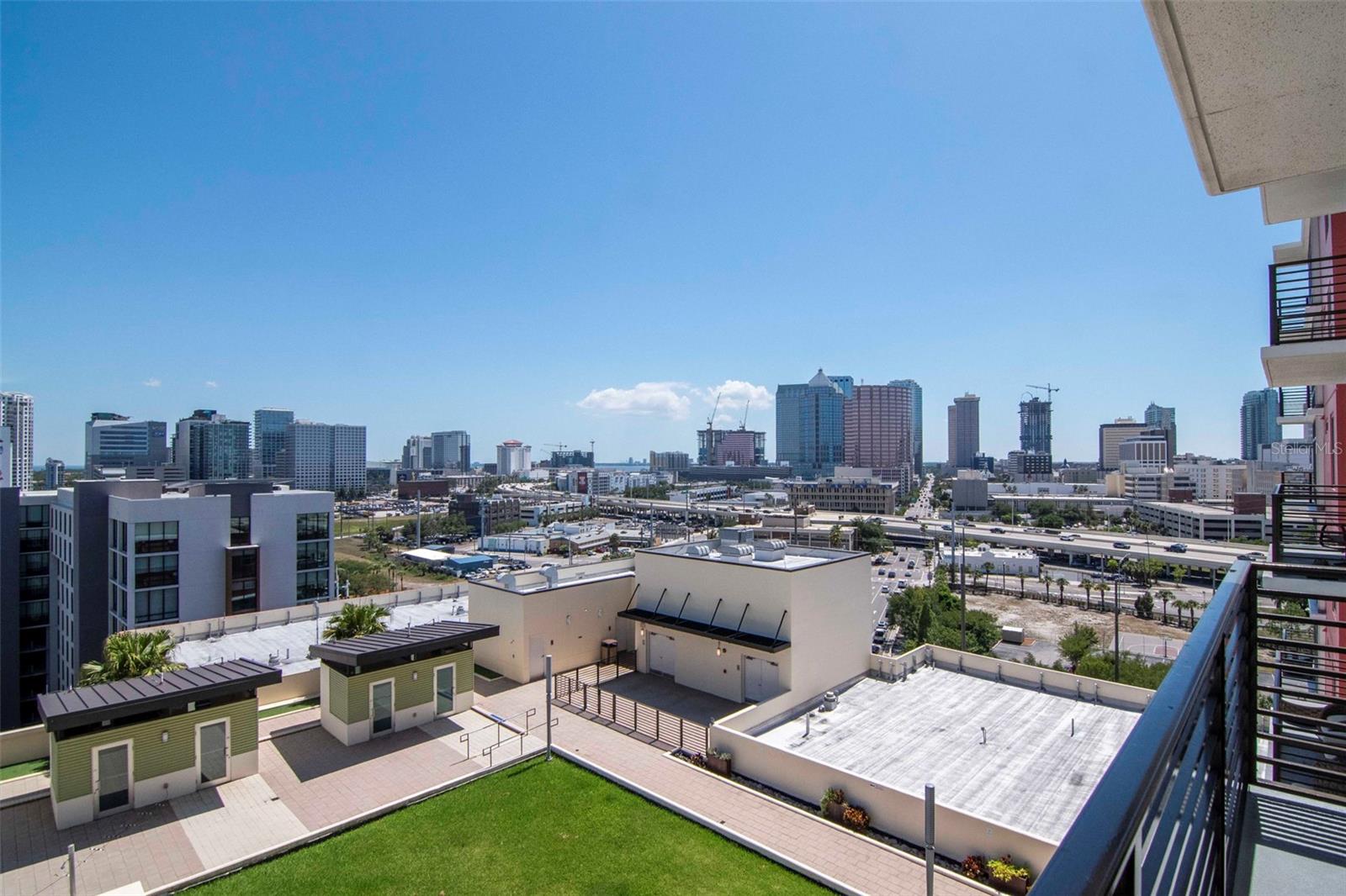 1120 E Kennedy Blvd #1211 photo 1