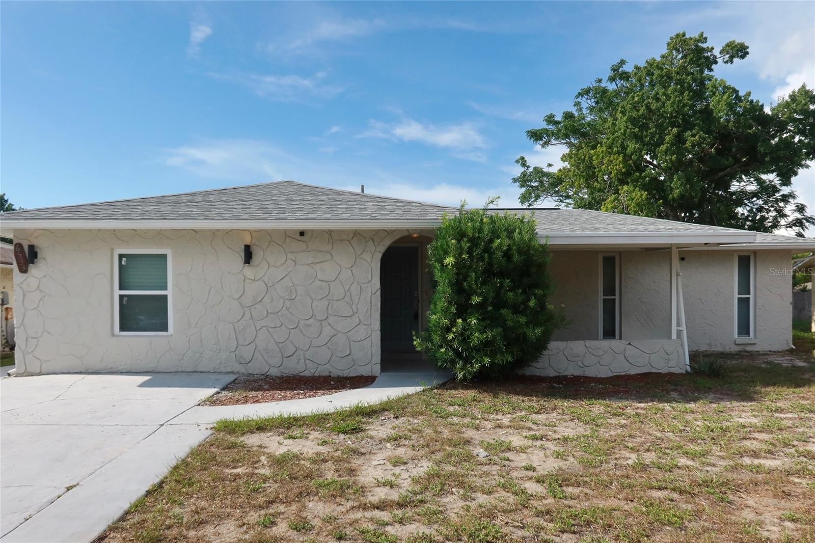 6533 Ridge Crest Dr photo 1