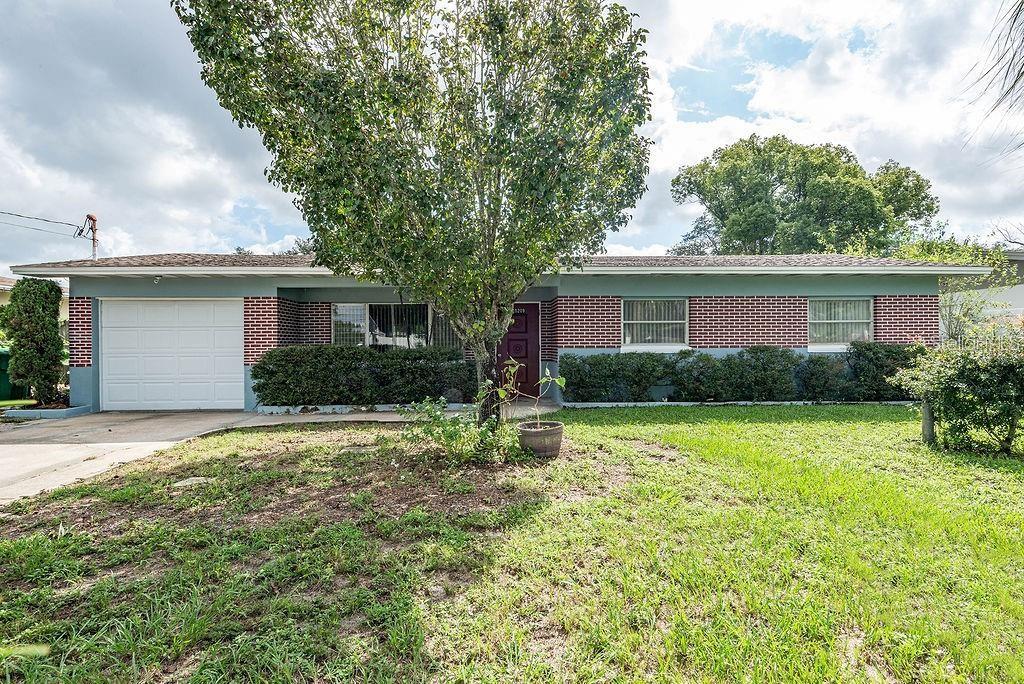 10209 N Valle Dr photo 1