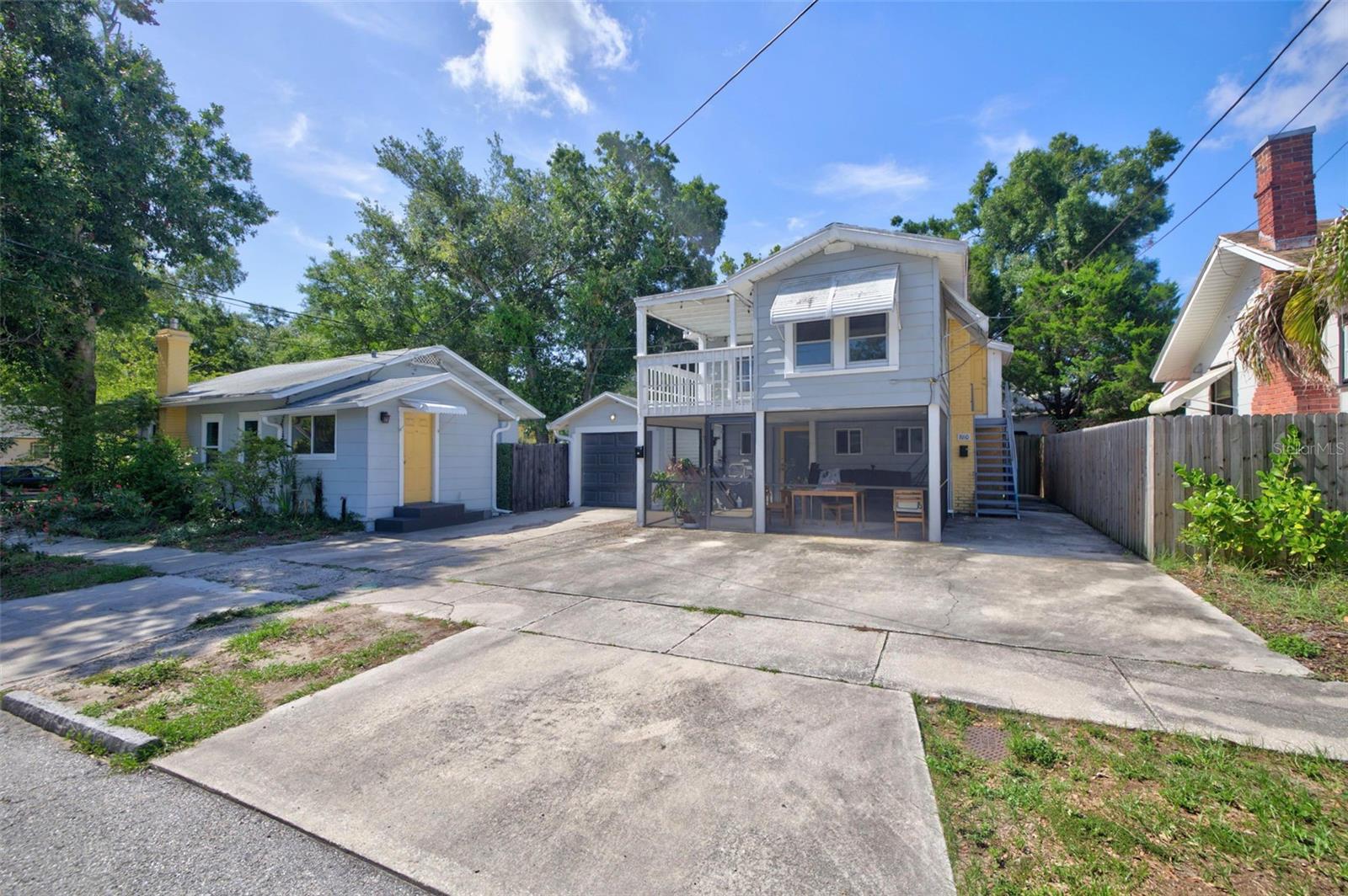 1162 Highland St N photo 1
