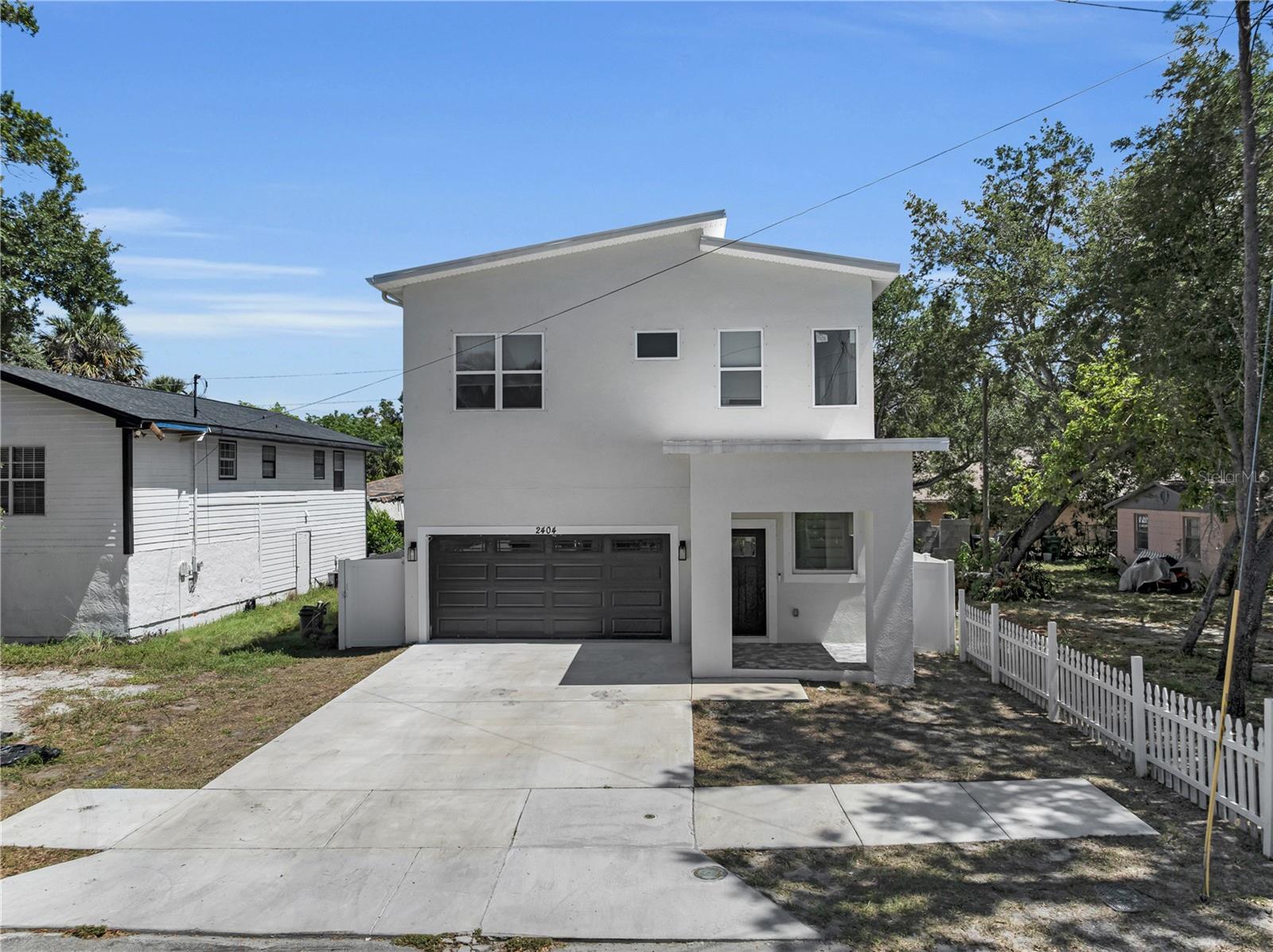 2404 Cassell photo 1