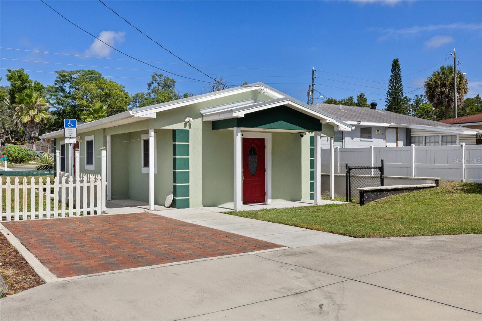 6511 Main St