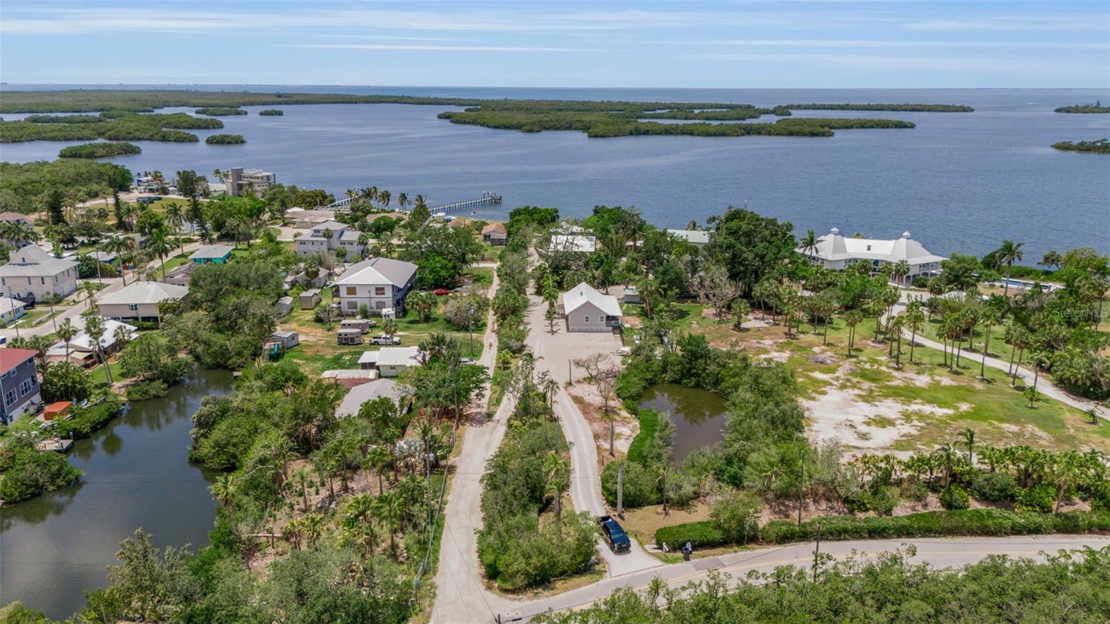 1057 Bayshore Dr photo 1