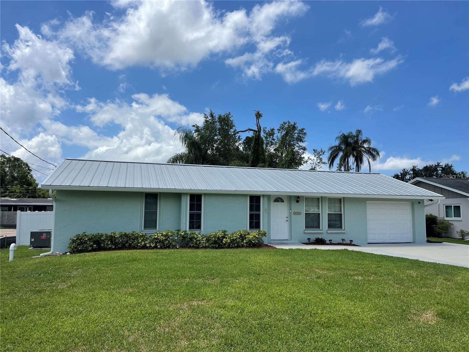 3410 Bay St photo 1