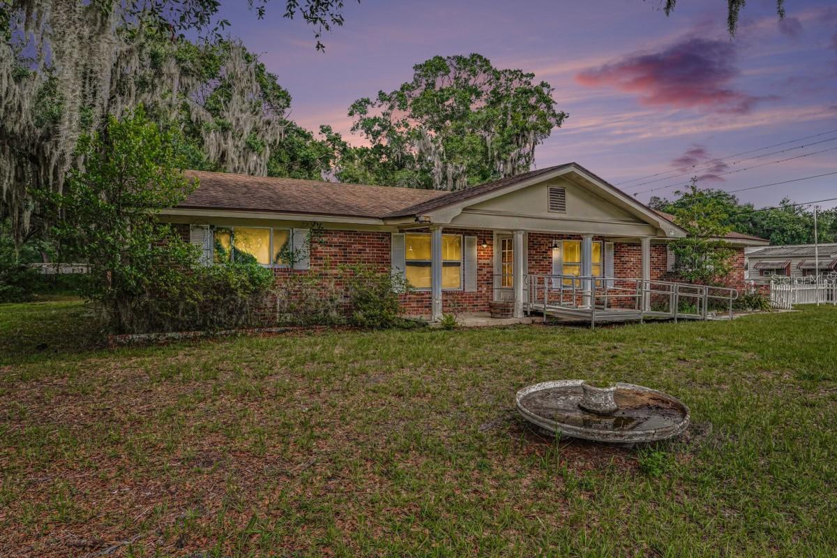 4921 Deeson Rd