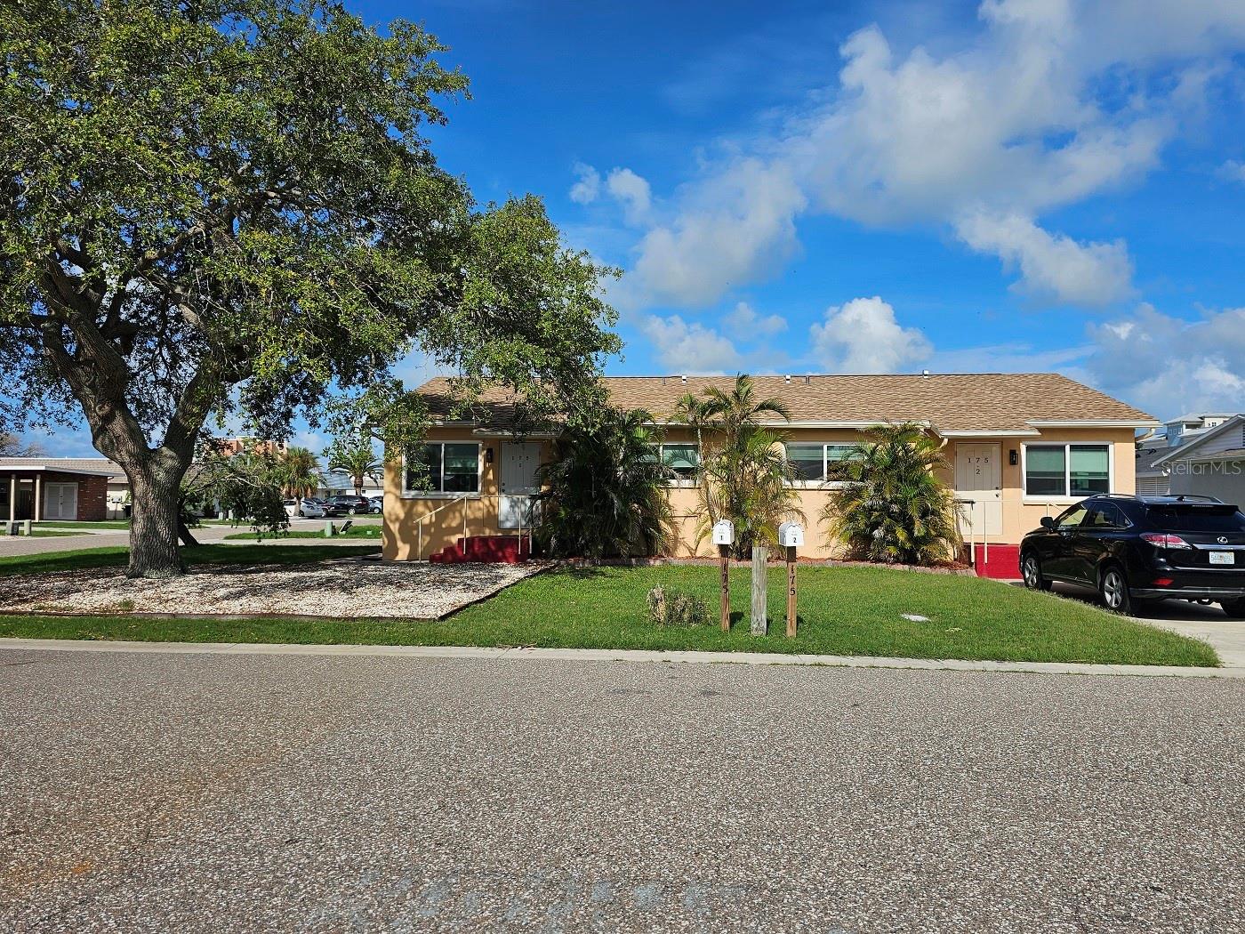 175 174th Terrace Dr E #2 photo 1