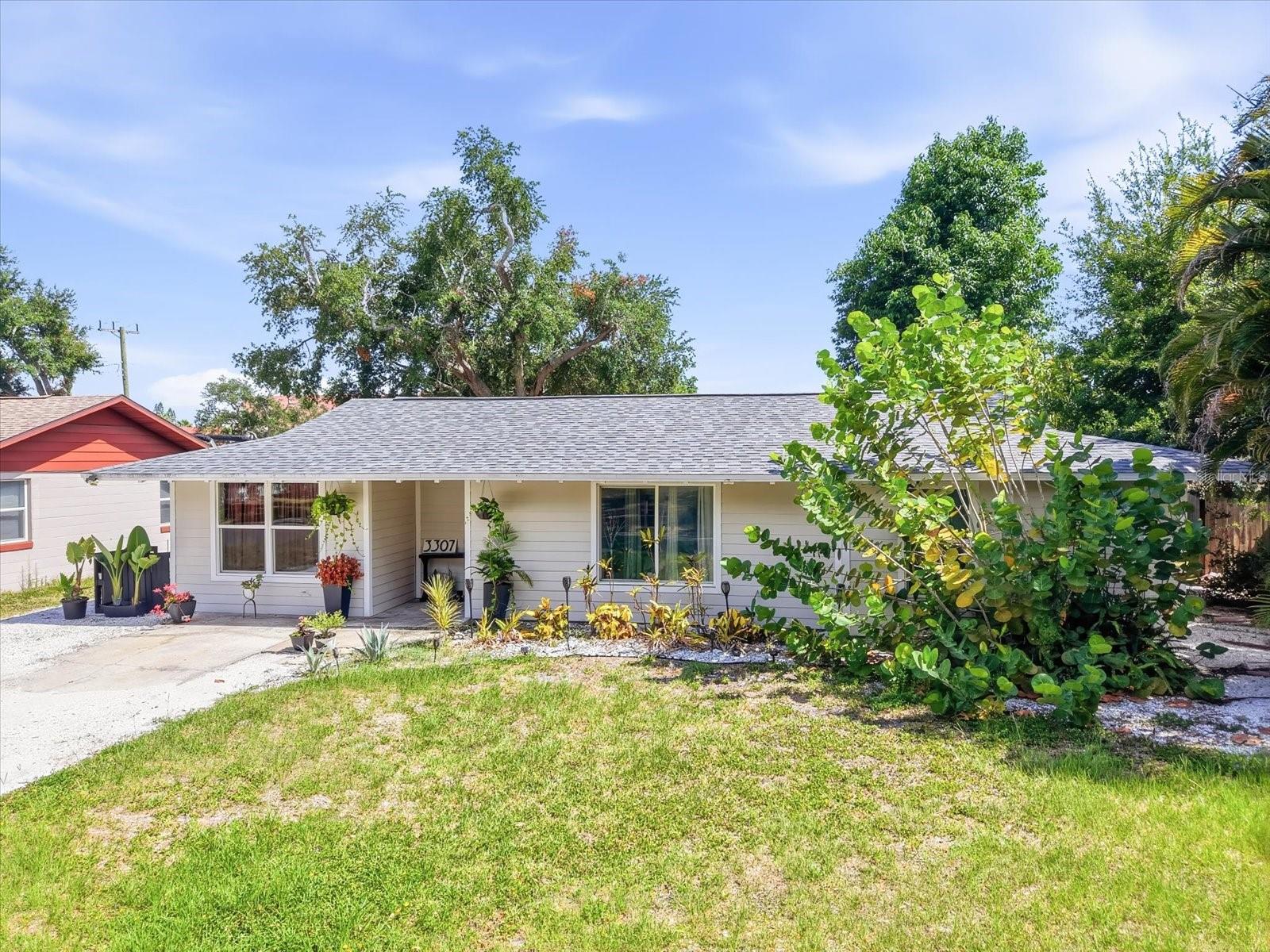 3307 3rd Ave W