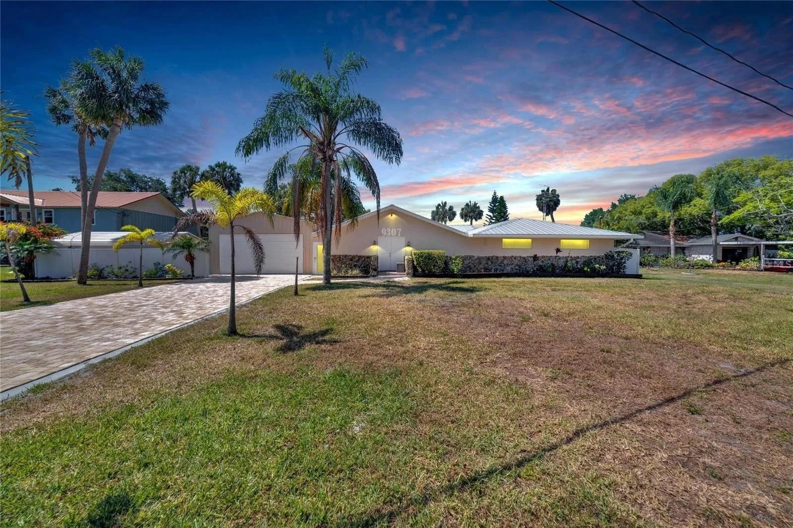 9307 River Cove Dr photo 1