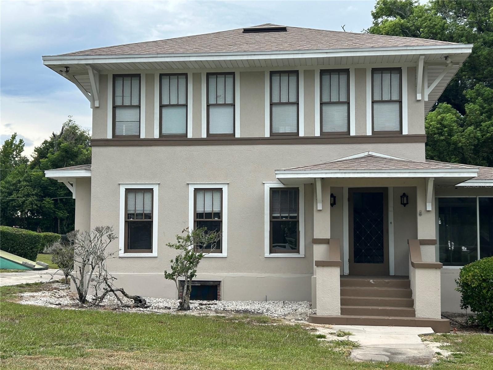 530 N Ridge Ave