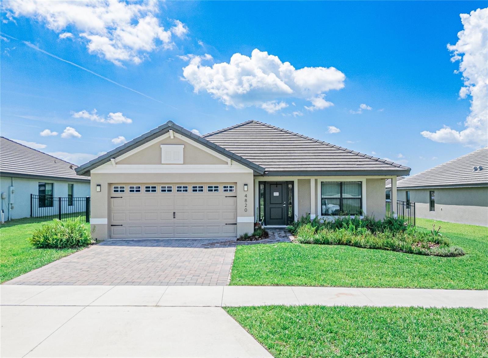 4820 Summit View Way photo 1