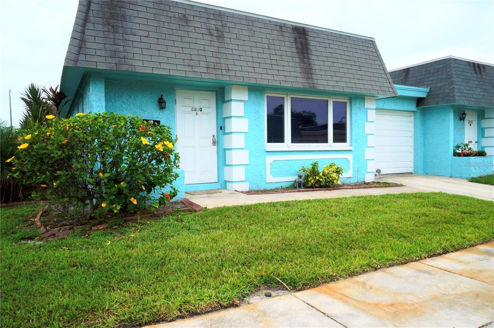 6890 Versailles N #10