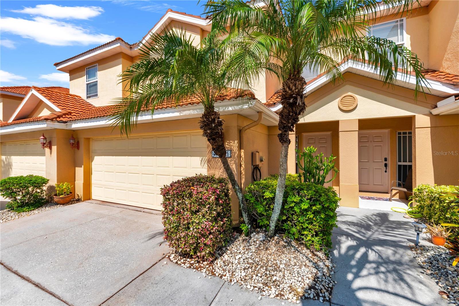 1421 Ridge Ter photo 1