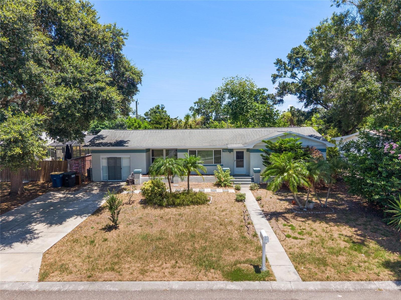 1428 Pinebrook Dr
