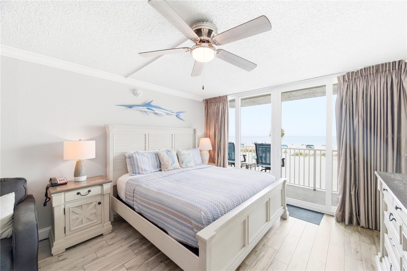 9980 Gulf Blvd #211
