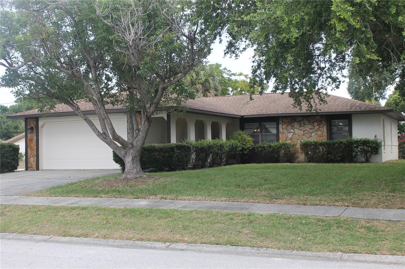 8513 Winter Haven Dr photo 1