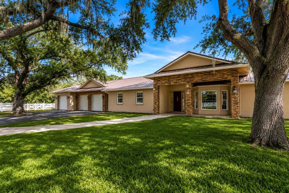 1160 Wagon Wheel Dr photo 1