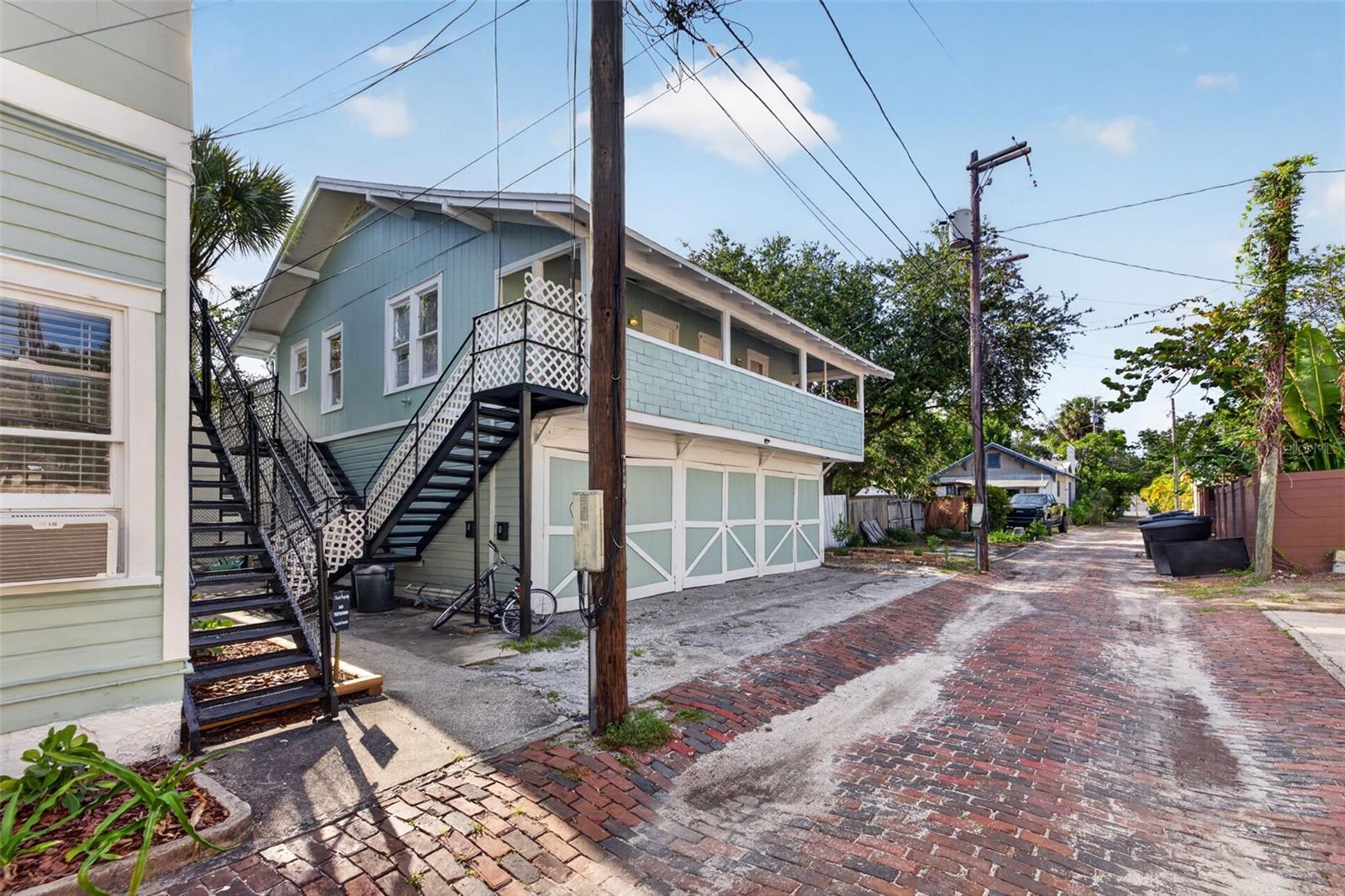 633 7th Ave N