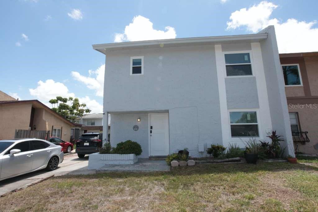 2073 San Sebastian Way N photo 1