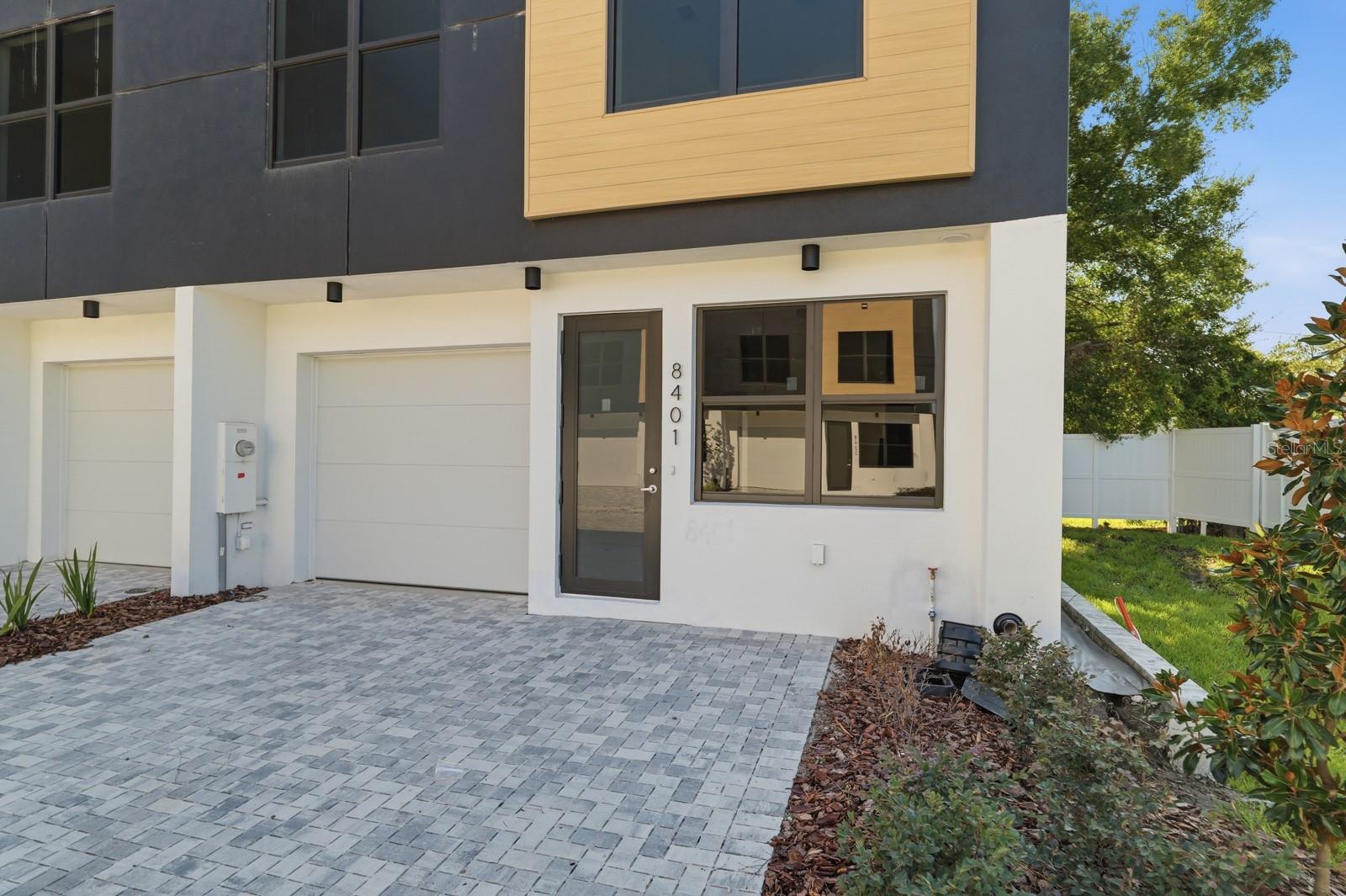 8401 Modano Pl photo 1