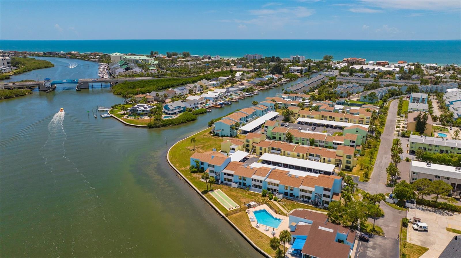 1 Windrush Blvd #37