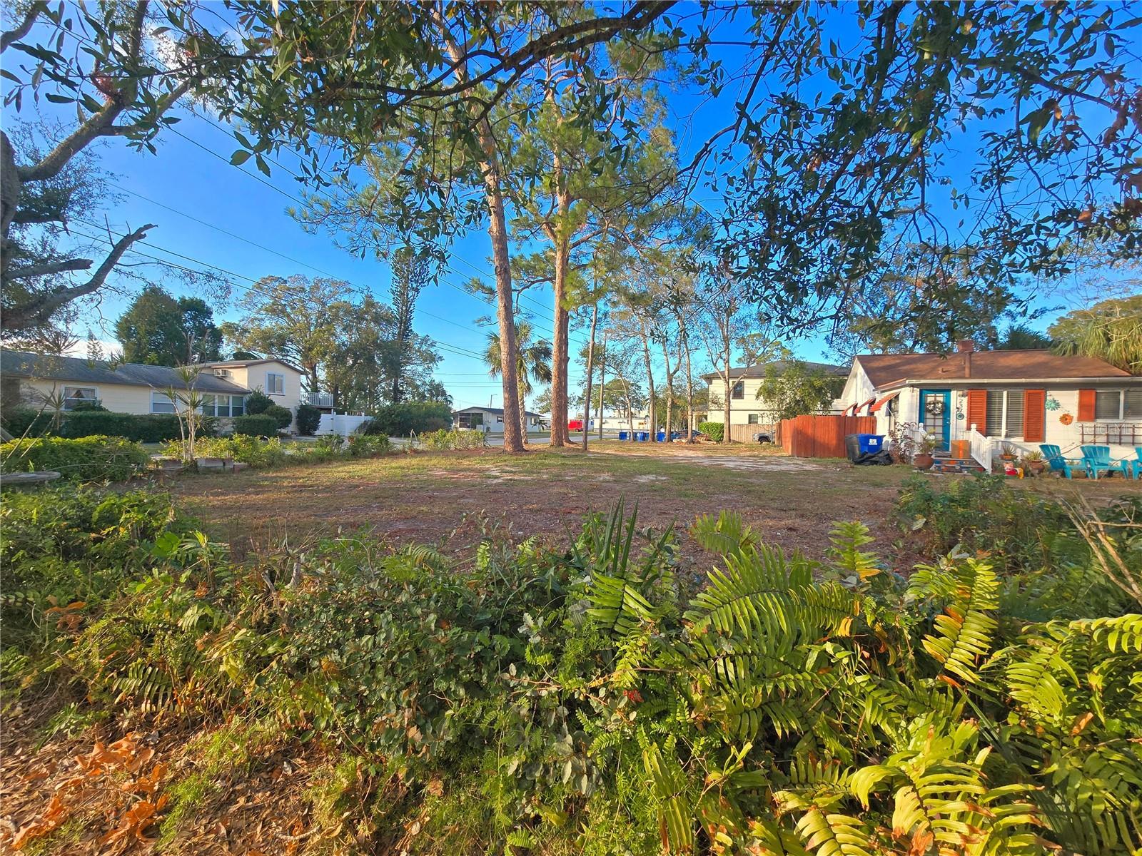 237 50th Ave N