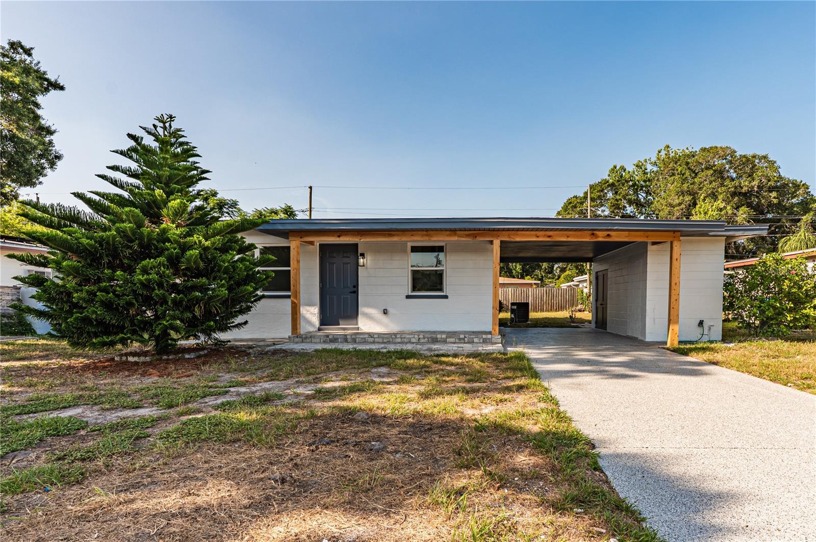 1359 Barry St photo 1