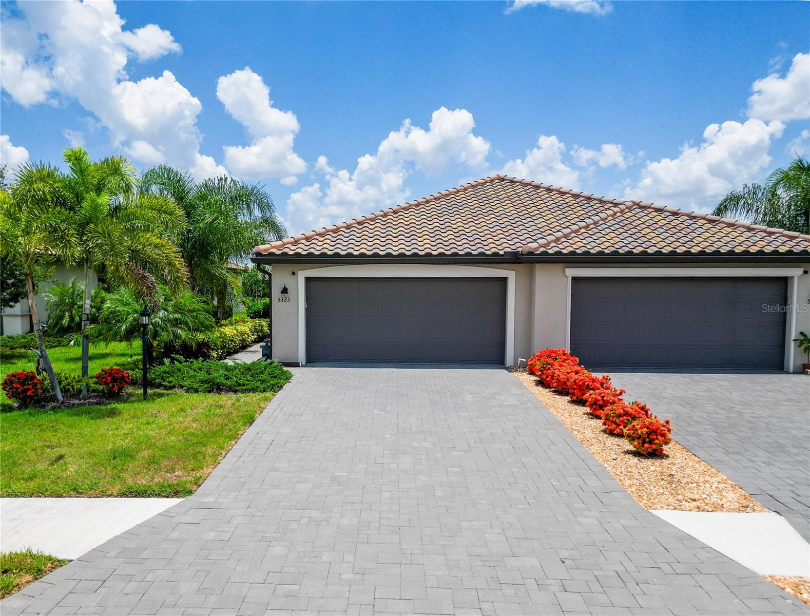 5323 White Sand CV