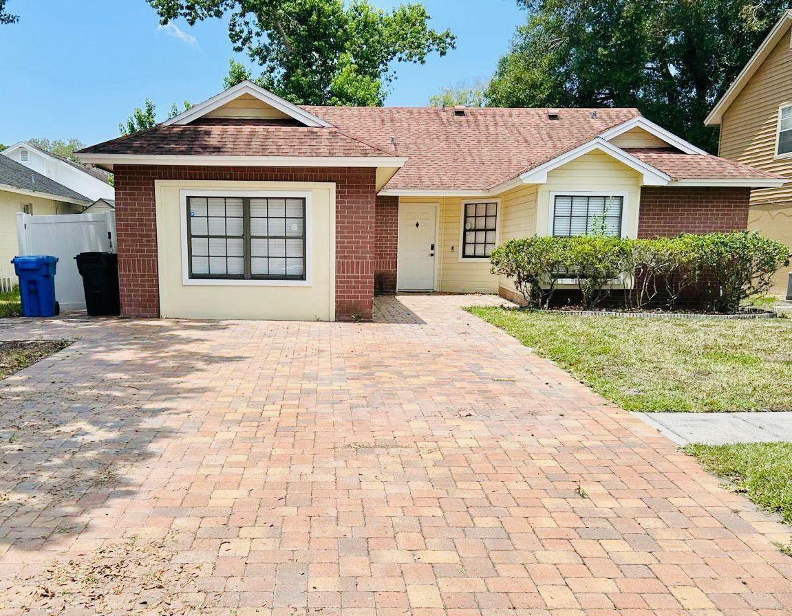 12718 Trowbridge Ln photo 1