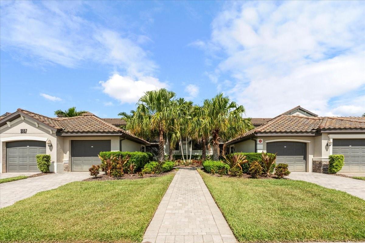 5557 Palmer Cir #202 photo 1