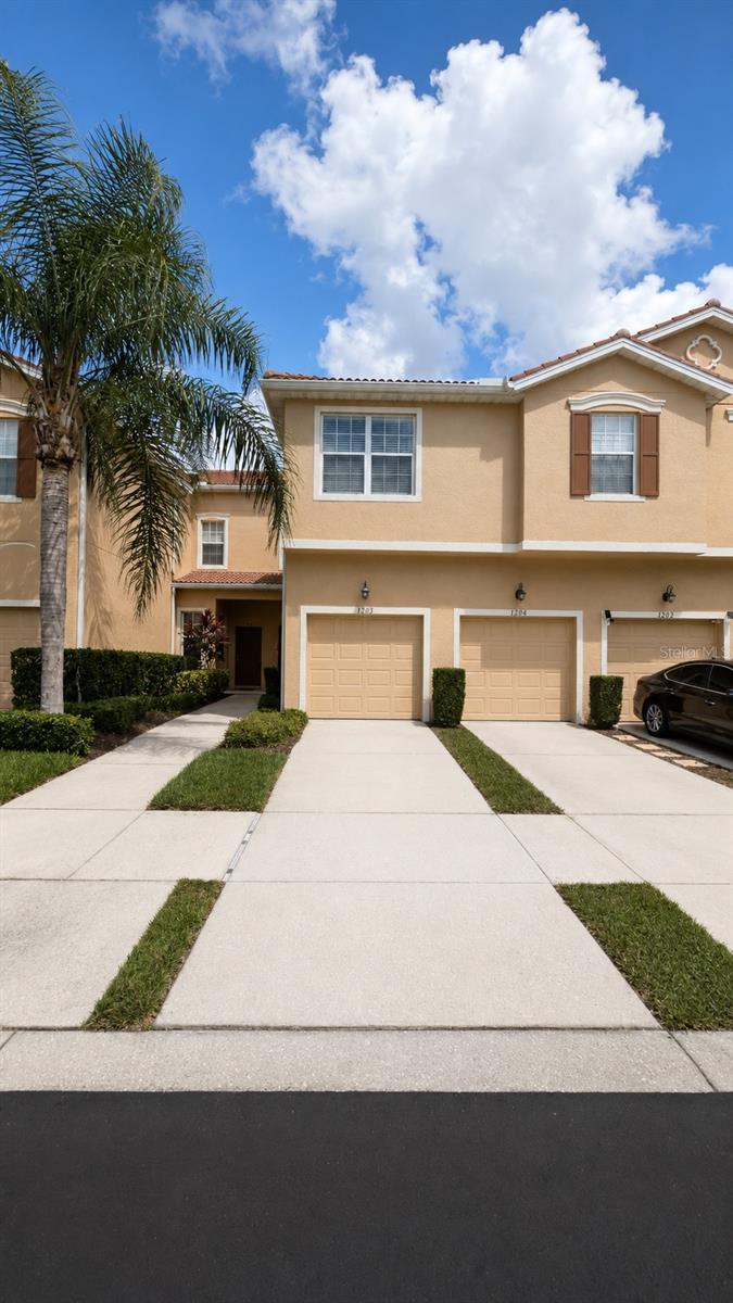 3696 Parkridge Cir #26-105 photo 1