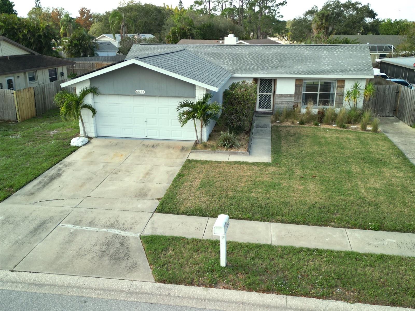 6524 Mauna Loa Blvd photo 1