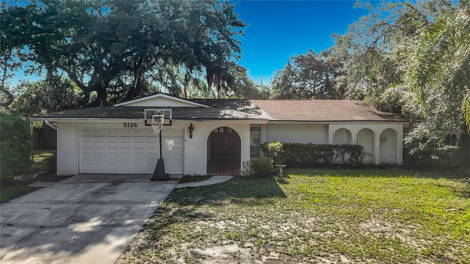 5126 Rolling Hills CT photo 1