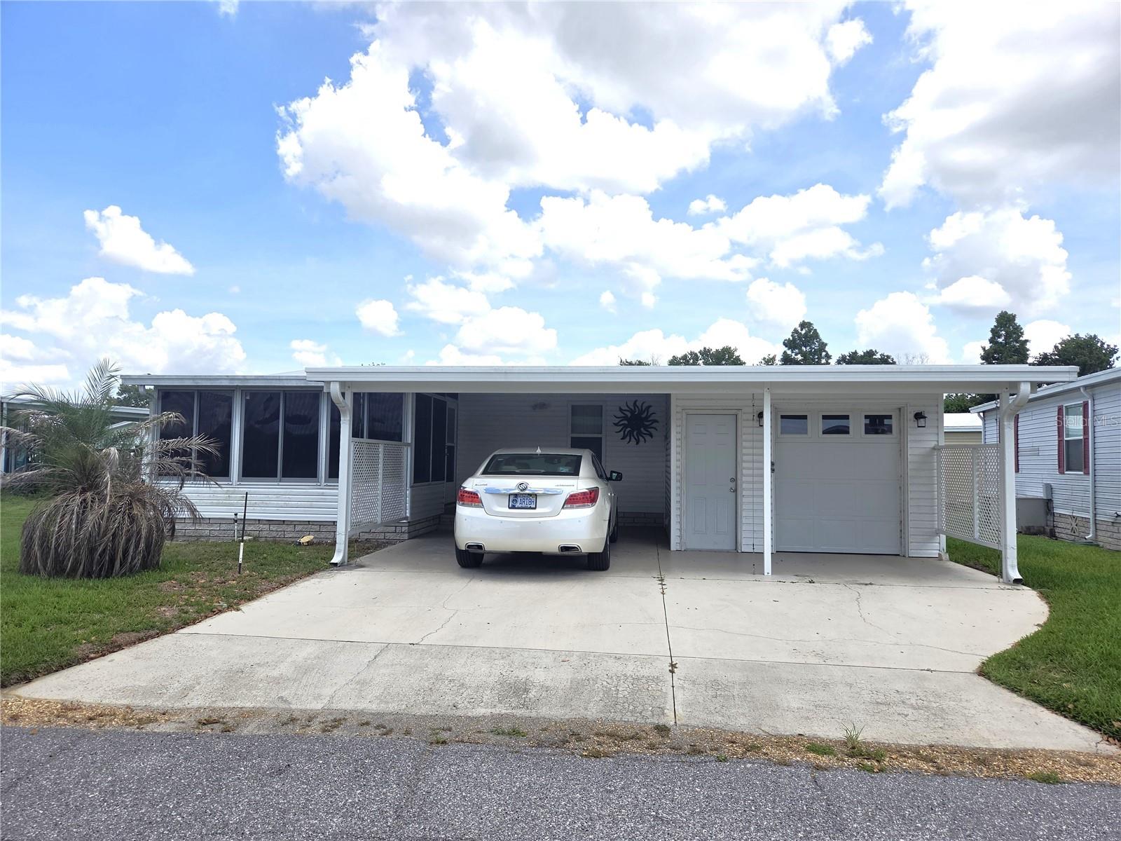 311 Townbridge Dr photo 1