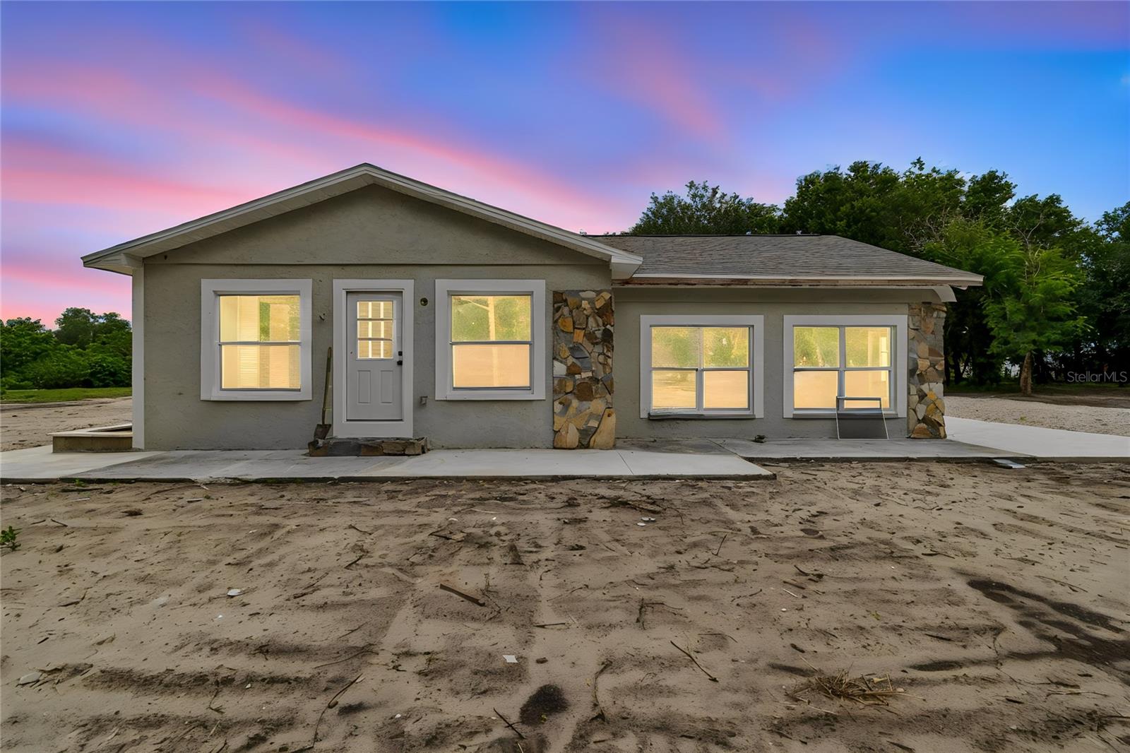 15628 Carlton Lake Rd photo 1