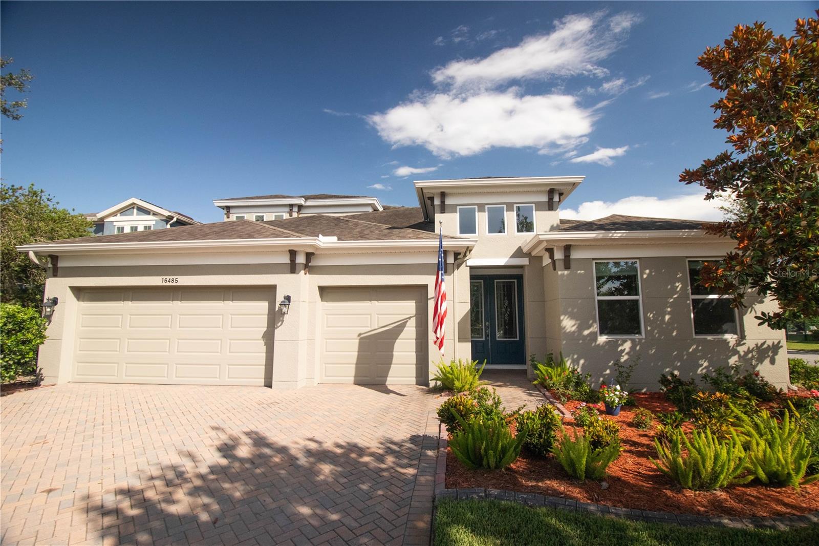 16485 Courtyard Loop