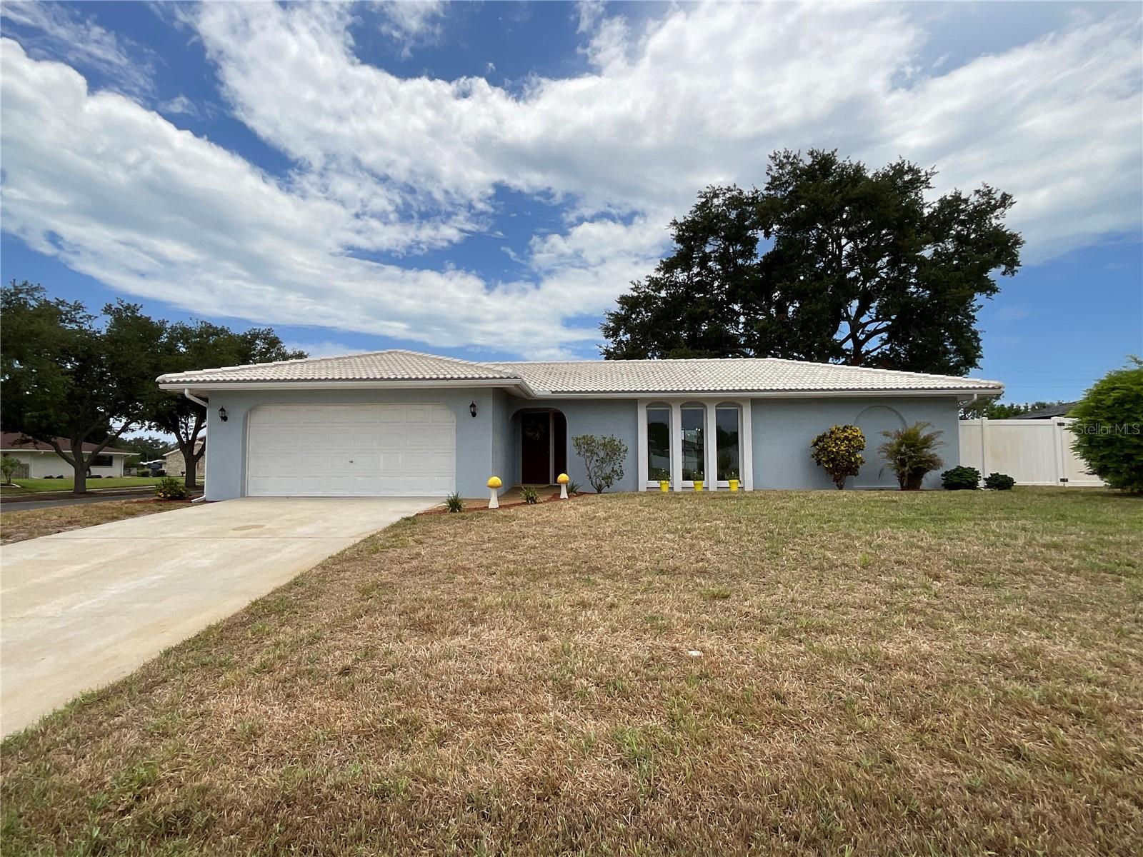 2224 42nd St W photo 1