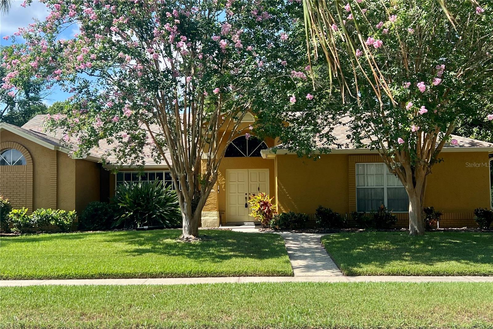 4473 Worthington Cir photo 1