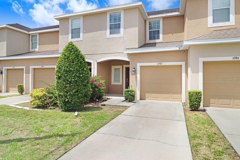 6982 Holly Heath Dr photo 1