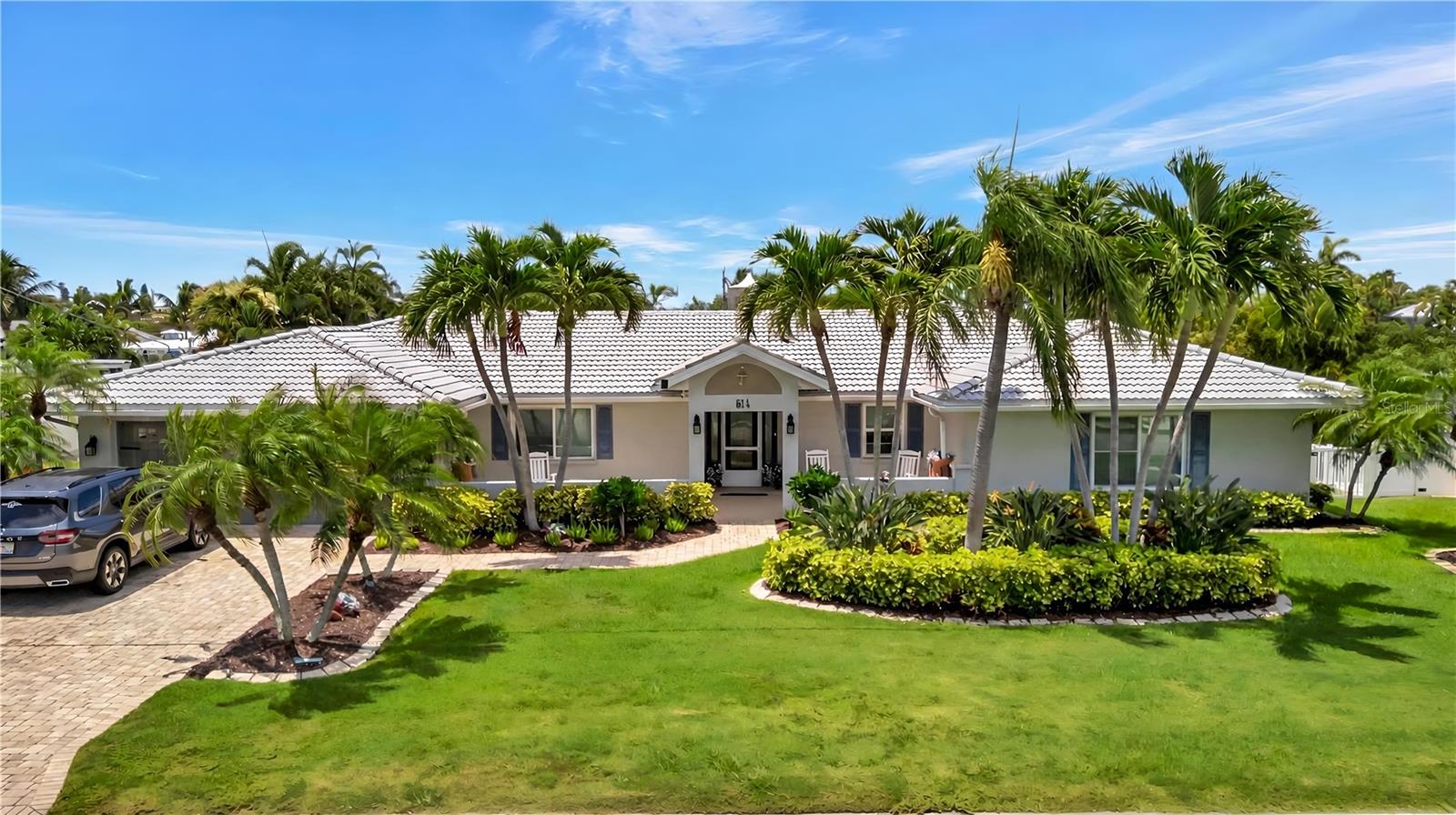 514 Key Royale Dr
