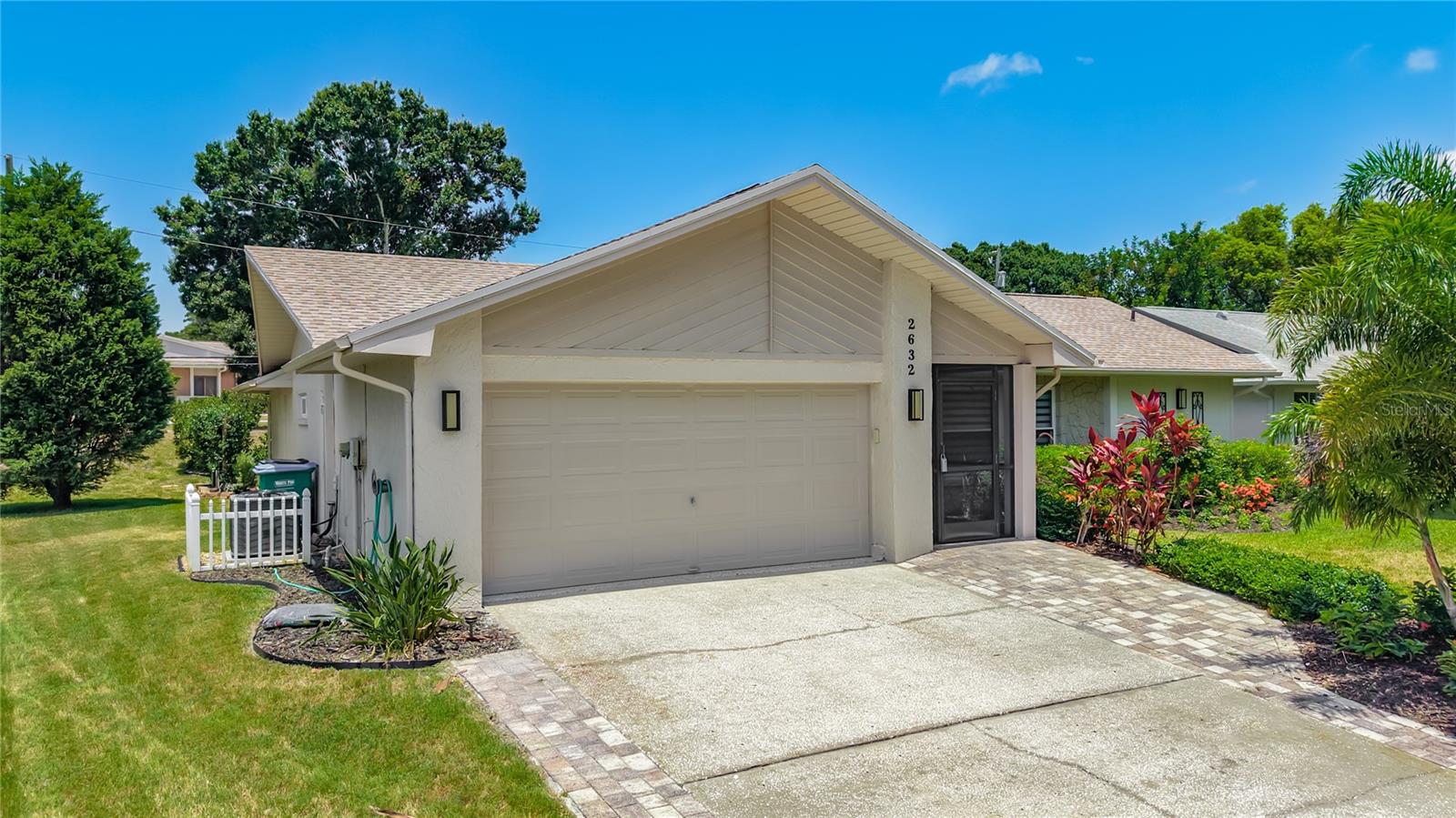 2632 Camille Dr photo 1