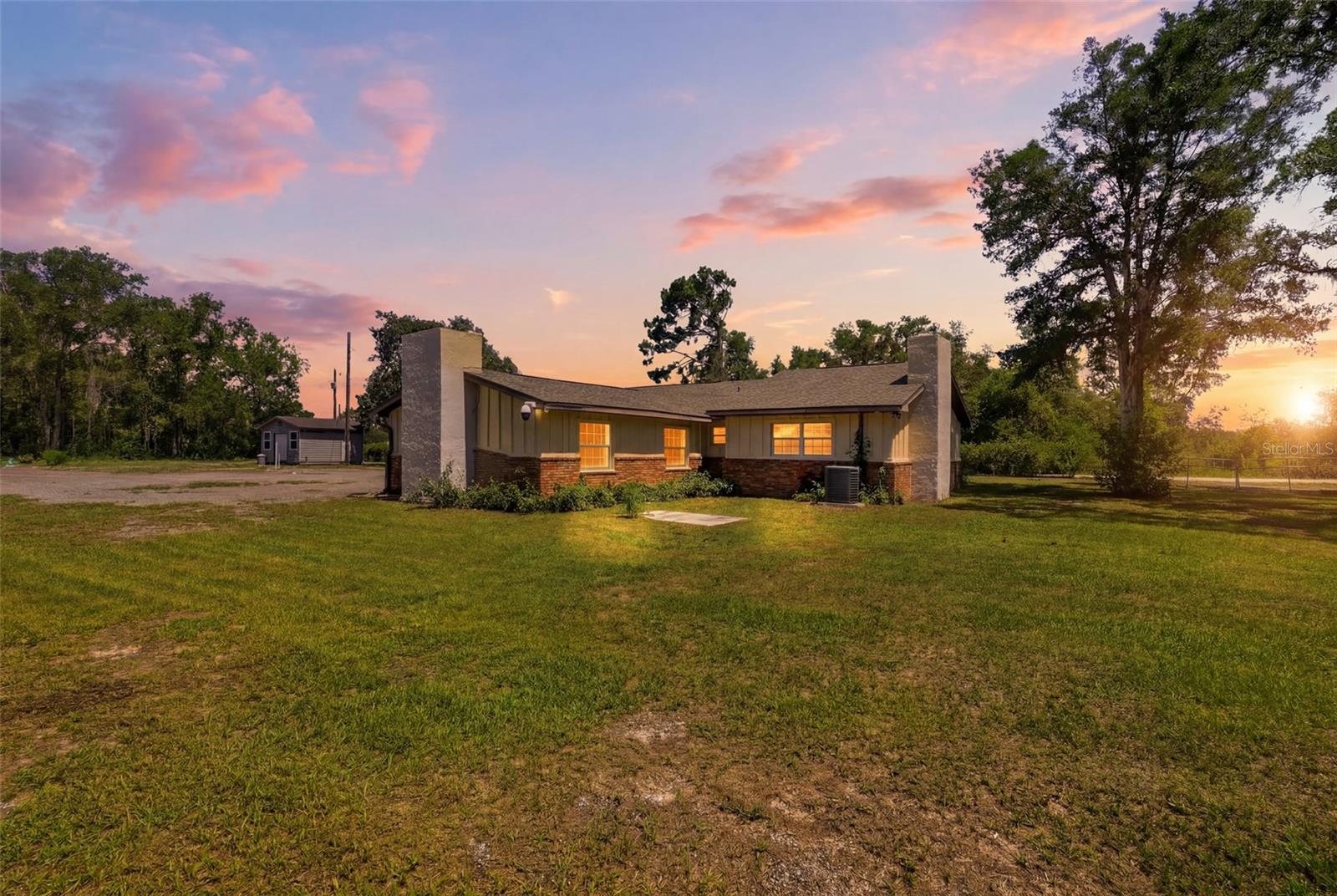 16700 Auburndale Ln photo 1