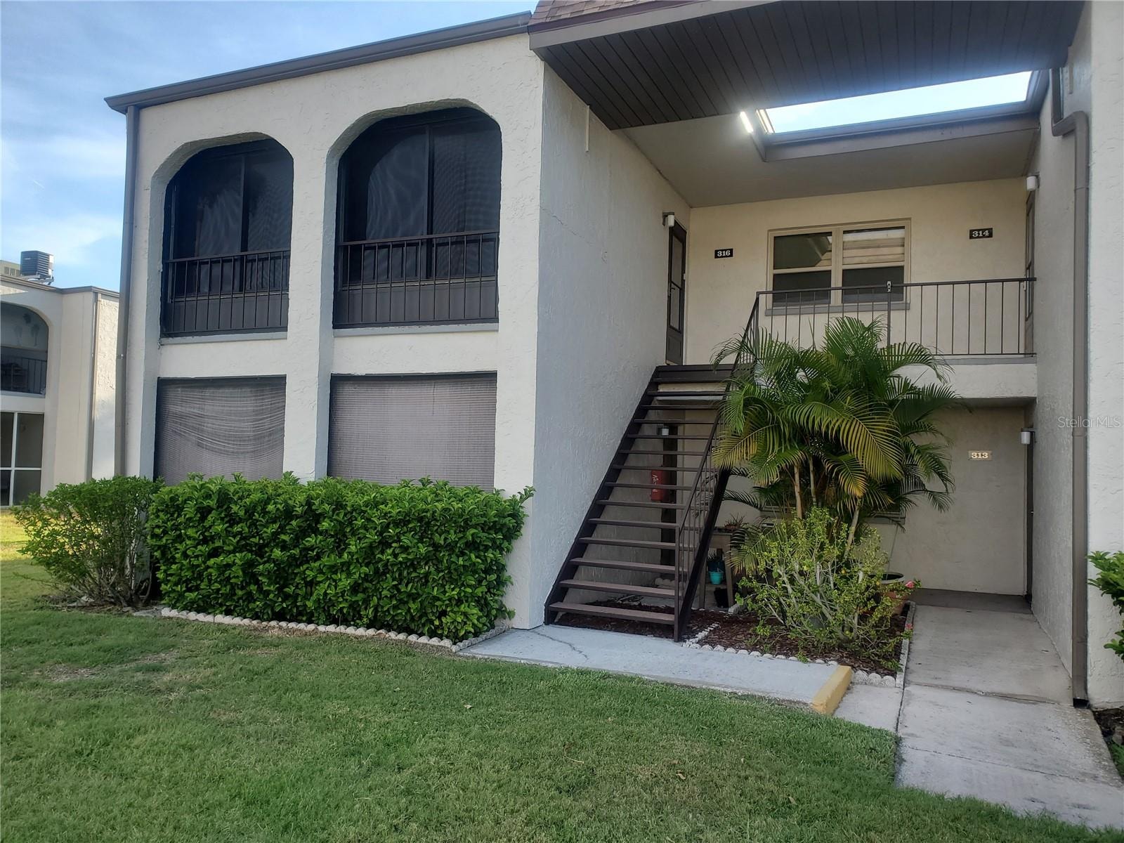 7701 Starkey Rd #316 photo 1