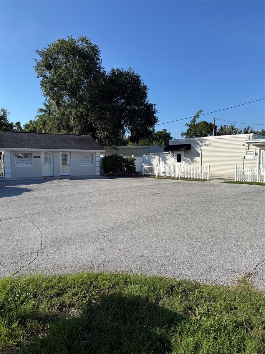 4022 Land O Lakes Blvd #101