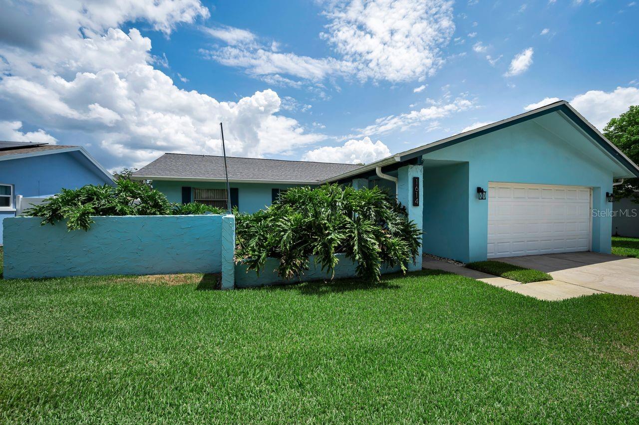 1614 Dale Cir N photo 1